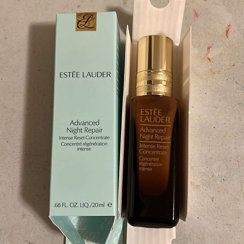 1 LEFT- Estée Lauder Advanced Night Repair Intense Reset Concentrate